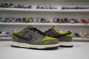 2005 Nike Dunk Low Pro Kermit the Frog size 8 used fog green | TRUSTED SELLER - Picture 1 of 8