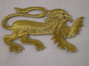 Gold Metallic Heraldic Lion Iron On Patch Right - Picture 1 of 1