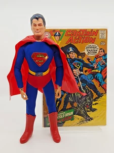 Figura de acción Capitán Ideal con traje de Superman y cómic vintage #1 - buen estado - Imagen 1 de 10