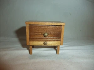 M.9/23 H Puppenstube kleiner Nachttisch Holz Puppenhaus - Picture 1 of 4