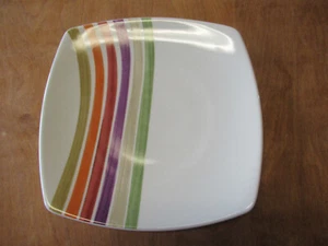 Plato de cena Studio Nova RAYAS FESTIVAS cuadrado Y0817 10 3/8" 1 ea 1 disponible - Imagen 1 de 8