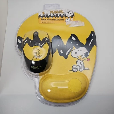 Peanuts Snoopy Wireless Optical Mouse + Stain Resistant Mouse Pad - NEW - Image 1 of 4