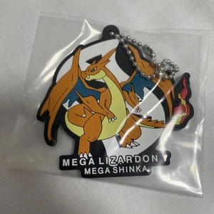 Pokemon Ichibankuji Mega Charizard Y I Premio Charm in Gomma - Foto 1 di 1