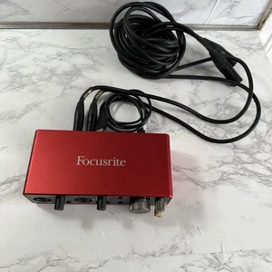 Focusrite Scarlett 2i2 USB Audio Interface 1. Generation Tec - Bild 1 von 10