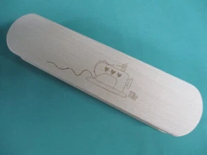 Sew Deja Vu Wooden Tailors Quilters Clapper Original Box - Picture 1 of 4