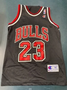 Michael Jordan #23 Bulls Jersey BLACK Champion Size 40 (M) - Picture 1 of 6