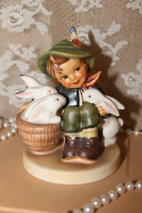 **CLEARANCE** Goebel Figurine - Playmates - Picture 1 of 4