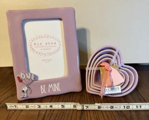 NEW Peanuts Rae Dunn Valentine's Day BE MINE 4X6 Photo Frame and Measuring Cups - Picture 1 of 17