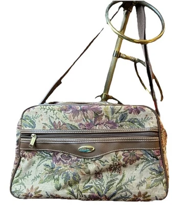 VTG Jaguar Travel Overnight Bag Floral Tapestry Shoulder Bag W-$/jewelry Compart - Image 1 of 4