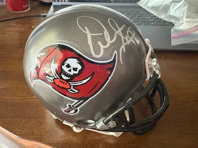 WARREN SAPP SIGNED TAMPA BAY BUCCANEERS 97-13 VSR4 THROWBACK MINI HELMET LEAF - Image 1 of 4