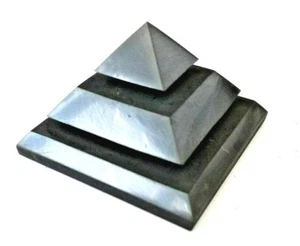 Shungite & Shungit Pirámide "Sakkara" Aprox. 7 x 7 Cm. Pulido/Certificado - Imagen 1 de 4