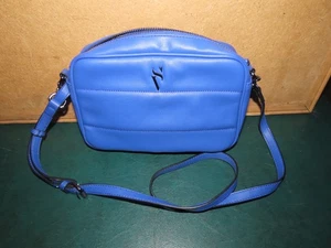 SIMPLY VERA BLUE CROSS BODY PURSE HANDBAG BY VERA WANG VINTAGE - Picture 1 of 4
