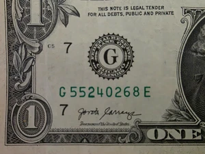 AMERICAN ONE DOLLAR BILL NOTE dirty print on serial number   G55240268E - Picture 1 of 4