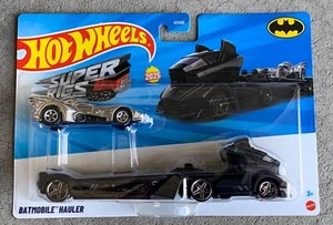 2025 Hot Wheels Super Rigs Batmobile Hauler With Chrome Batmobile VHTF - Picture 1 of 1