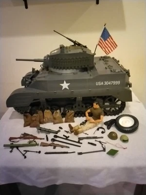 21st Century Toys Ultimate Soldier Escala 1:6 Segunda Guerra Mundial M5 Stuart Tank (No RC) Foto 1 de 4