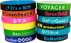 PULSERA DE SILICONA PERSONALIZADA DE 100 COLORES TEXTO ENVÍO RÁPIDO tu diseño en banda - Imagen 1 de 12
