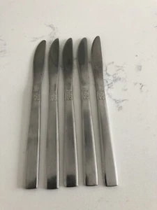 5 Vintage ONEIDA Edelstahl Besteck Melissenbesteck Tafelmesser 21,8 cm Tisch - Bild 1 von 2