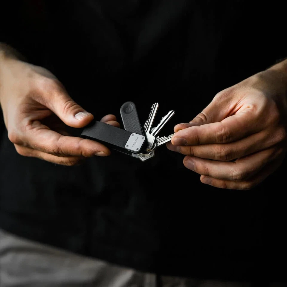 LLAVERO EKSTER - NEGRO - NUEVO Foto 1 de 3