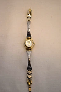 Reloj Rumours Damas 44384 Movimiento Japón Oro y Plata Metal Banda Batería Nueva - Imagen 1 de 7