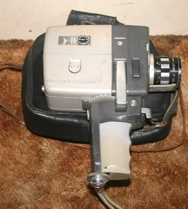 Elmo Auto Zoom Auto-Eye 8-EE - Standard 8mm Cine Film Camera & Model A Grip - Picture 1 of 19