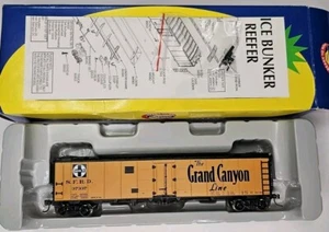 94506 Athearn ATSF Grand Canyon 50' Ice Bunker Reefer Early Map - Picture 1 of 8
