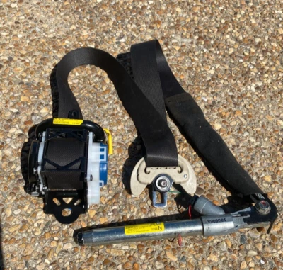 Cinturón de seguridad delantero derecho Mitsubishi Outlander 2017 2018 TK-AH2-N740 PESSINGER Foto 1 de 4