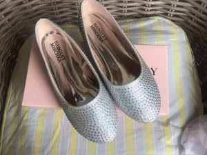 Badgley Mischka Girls Silver Shoes With Diamantés - Size 13 - New In Box. - Picture 1 of 9