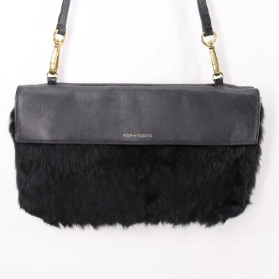 Bolso sin asas Pour La Victoire para mujer S cuero negro piel de conejo 2 sobres laterales Foto 1 de 4