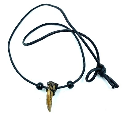 Gator Toe Necklace Black Beads Potion Magic MAGIX Voodoo Cajun Bayou Power Spell