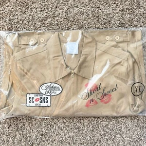 CHAQUETA VIP OFICIAL NUEVA X-Large XL SABRINA CARPENTER SHORT N' SWEET TOUR SELLADA - Imagen 1 de 5
