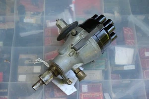 NOS LUCAS B90?? DM6A 40519 DISTRIBUTOR, ARMSTRONG SIDDELEY SAPPHIRE 1956/58 - Picture 1 of 4