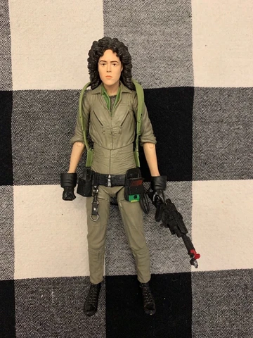 NECA 7” scale Custom Ghostbusters Dana Barrett Sigourney Weaver Ripley Alien Cover
