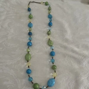 Collana con pietre multicolore - Foto 1 di 6