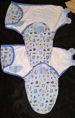 0-4 mos (x2) SwaddleMe Wraps Swaddle tema esportivo meninos azul  - Imagem 1 de 4