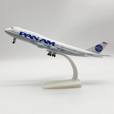 Modello di Aereo 1:350 Die-Cast Boeing 747 Pan Am American World Airways, 20cm - Immagine 1 di 4