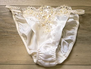 Vintage Victoria's Secret Y2K Ivory Satin Embellished String Bikini Panties M - Picture 1 of 3