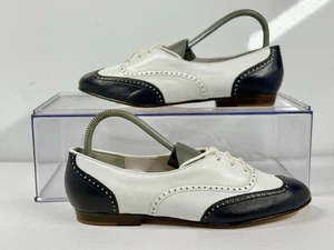 Zapatos de vestir Bass Raleigh de cuero con punta de ala Oxford con cordones azul marino blanco para mujer 6M - Imagen 1 de 11