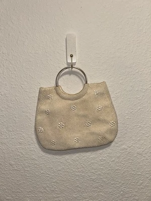 VINTAGE HAND MADE IN HONG KONG WHITE BEADED PURSE CLUTCH HANDBAG MOTHER OF PEARL - Image 1 of 3