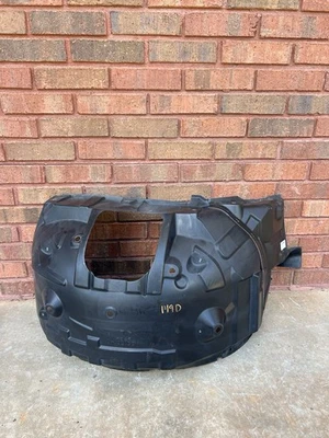 Guardabarros interior delantero izquierdo conductor Mazda Mx-5 Miata NC 2006-2008 NE515614 149D Foto 1 de 4