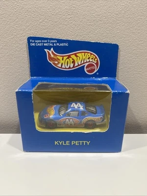 KYLE PETTY NASCAR DIECAST 1:64 HOTWHEELS MATTEL G36 - Image 1 of 2