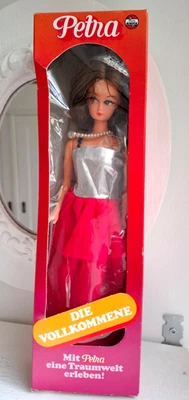 Vintage Barbie Clone _ Orig. #579000 Plasty Airfix PETRA The Perfect NIB HTF - Image 1 of 4