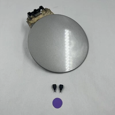 Chevrolet Tahoe Suburban Yukon 2000-2006 puerta de gasolina combustible peltre con fabricante de equipos originales con parachoques Foto 1 de 4