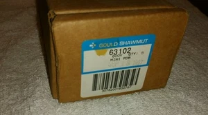 Lot of 5 Gould Shawmut Mini PDB 63102 - Picture 1 of 5