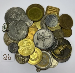 483g-MIXED TOKENS, MEDALS & COINS-UNSORTED & UNRESEARCHED COMBINE POST ONLY UK - Picture 1 of 3