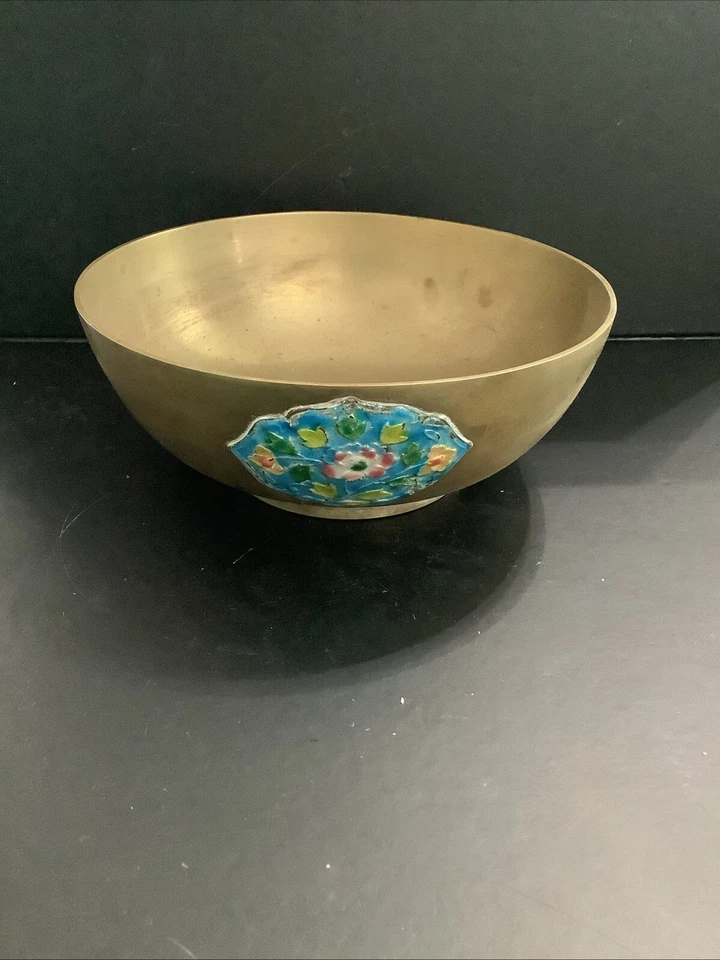 VINTAGE CHINESE BRASS BOWL BRUSH WASH BOWL w/ ENAMEL BAT MEDALLIONS - Image 1 of 4