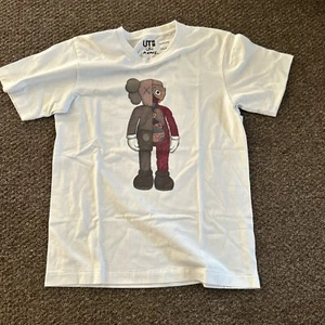 KAWS UT white T Shirt Tee Shirt Flayed Anatomy Skeleton Mens XS - Picture 1 of 3