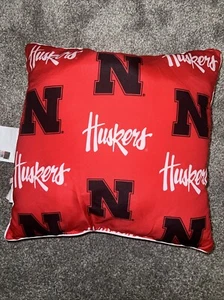 Nebraska Huskers College Pillow NCAA College Covers - Picture 1 of 3