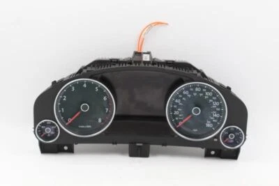 Grupo de velocímetros 82 k millas 180 MPH para Volkswagen Touareg 2015-16 OEM #20332 Foto 1 de 4