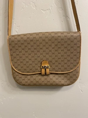 Bolso de hombro GUCCI Micro GG Supreme de cuero beige dorado (llamadas) Foto 1 de 4
