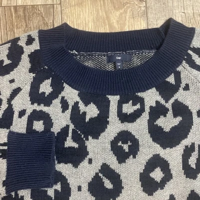 Gap Leopard Print Sweater Pullover Knit Top Blue Grey Women's Sz M - Image 1 of 4